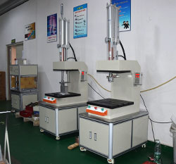 江蘇某壓入設(shè)備廠家采用我司3噸的半弓型氣液壓力機(jī) 江蘇某壓入設(shè)備廠家采用我司3噸的半弓型氣液壓力機(jī)